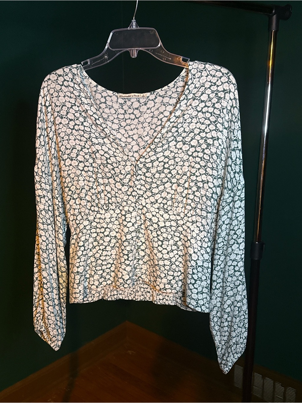 Abercrombie & Fitch Green and White Floral V-Neck Long Sleeve Top